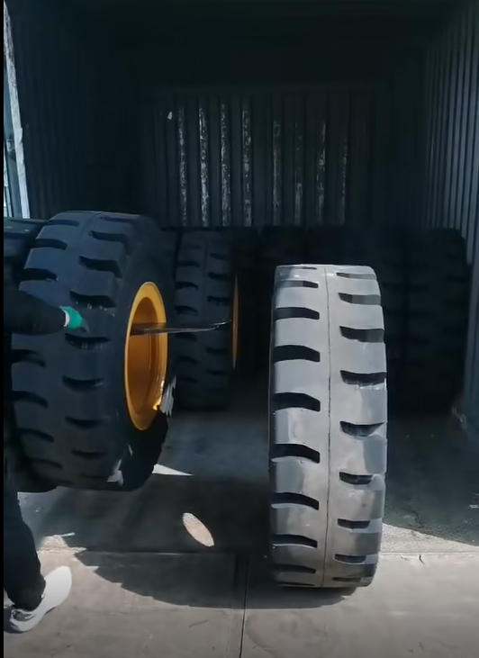 loading solid tire 