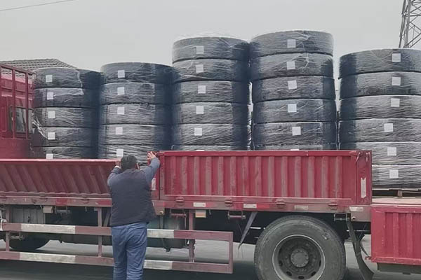 Solid tires and rims shipped to Chile